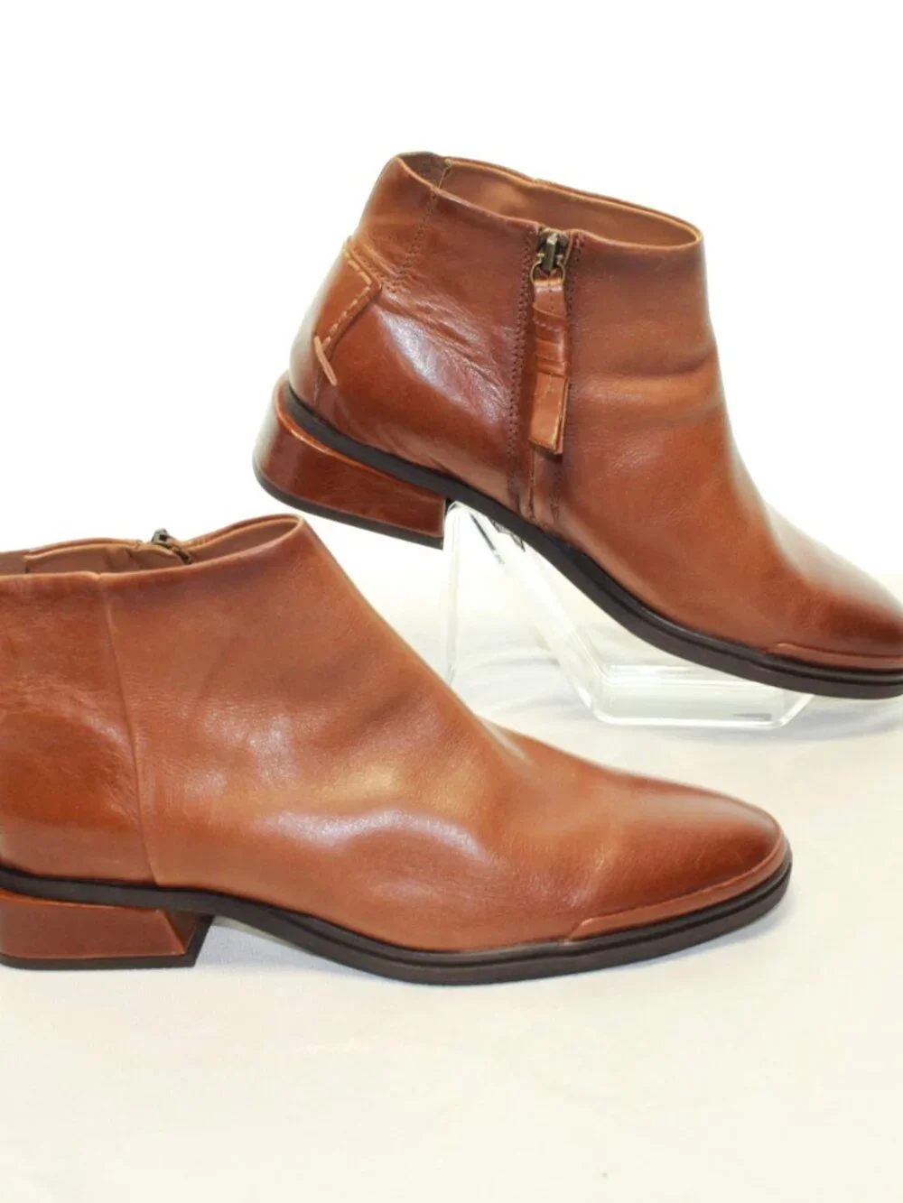 Sarto by Franco Sarto SZ 8M Saddle Brown NEMI Soft Leather Side Zip Ankle Boots